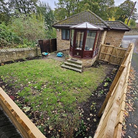 Lister Park Bradford 2Bed Detached Cottage House Parking Cinema Screen Games Room Bradford (West Yorkshire) Exterior foto