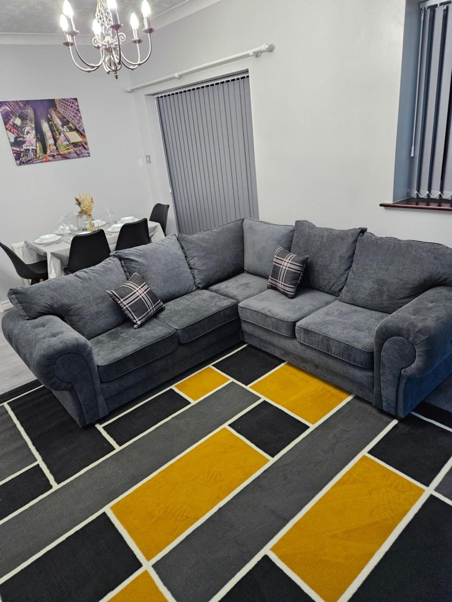 Lister Park Bradford 2Bed Detached Cottage House Parking Cinema Screen Games Room Bradford (West Yorkshire) Exterior foto