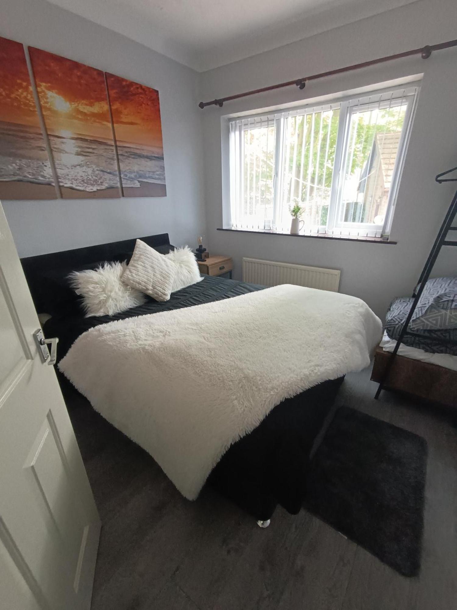 Lister Park Bradford 2Bed Detached Cottage House Parking Cinema Screen Games Room Bradford (West Yorkshire) Exterior foto